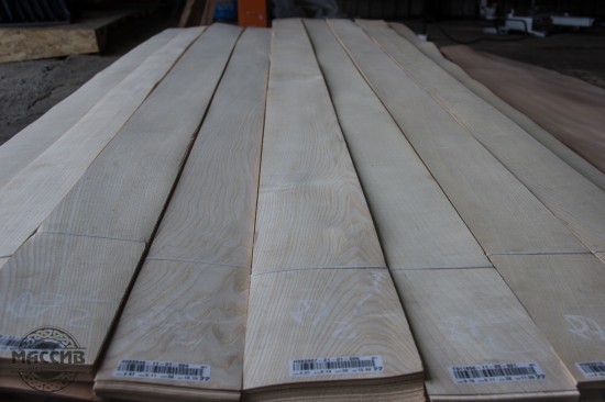 Шпон Ясень белый 0,6мм (Радиальный)