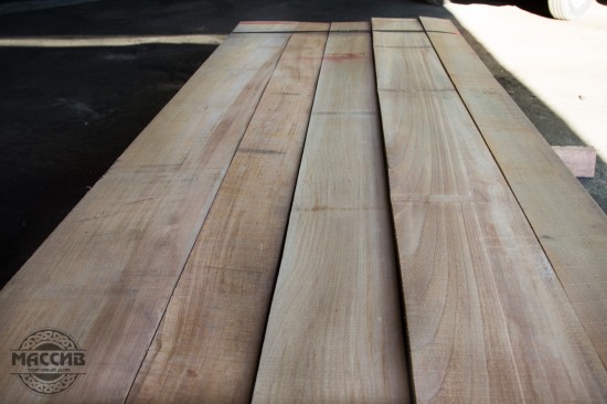 Доска столярная. Бук. Длина 2-3,2 м, толщина 30 мм