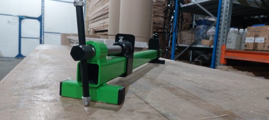 ВАЙМА 2Х СТОРОННЯЯ С ШИРИНОЙ ЗАЖИМА 1250 мм ПОЛИМЕРНОЕ ПОКРЫТИЕ